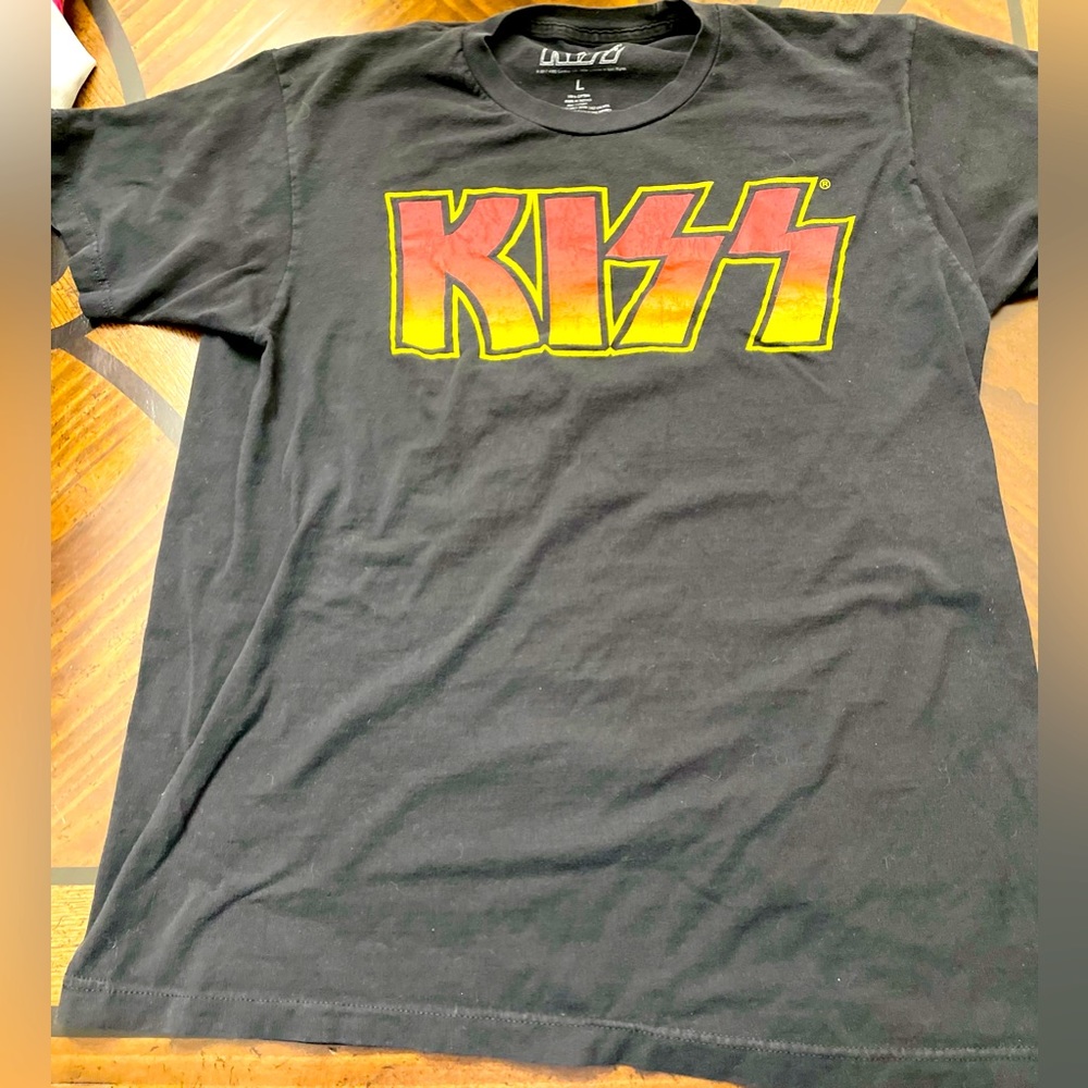 KISS Shirt Size L